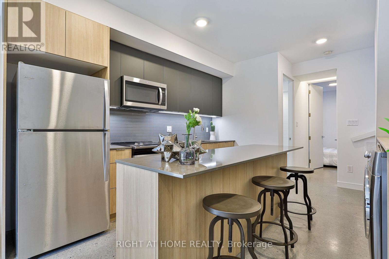 Lower - 11 Merrill Avenue W, Toronto, Ontario  M4C 1C4 - Photo 8 - E12510158