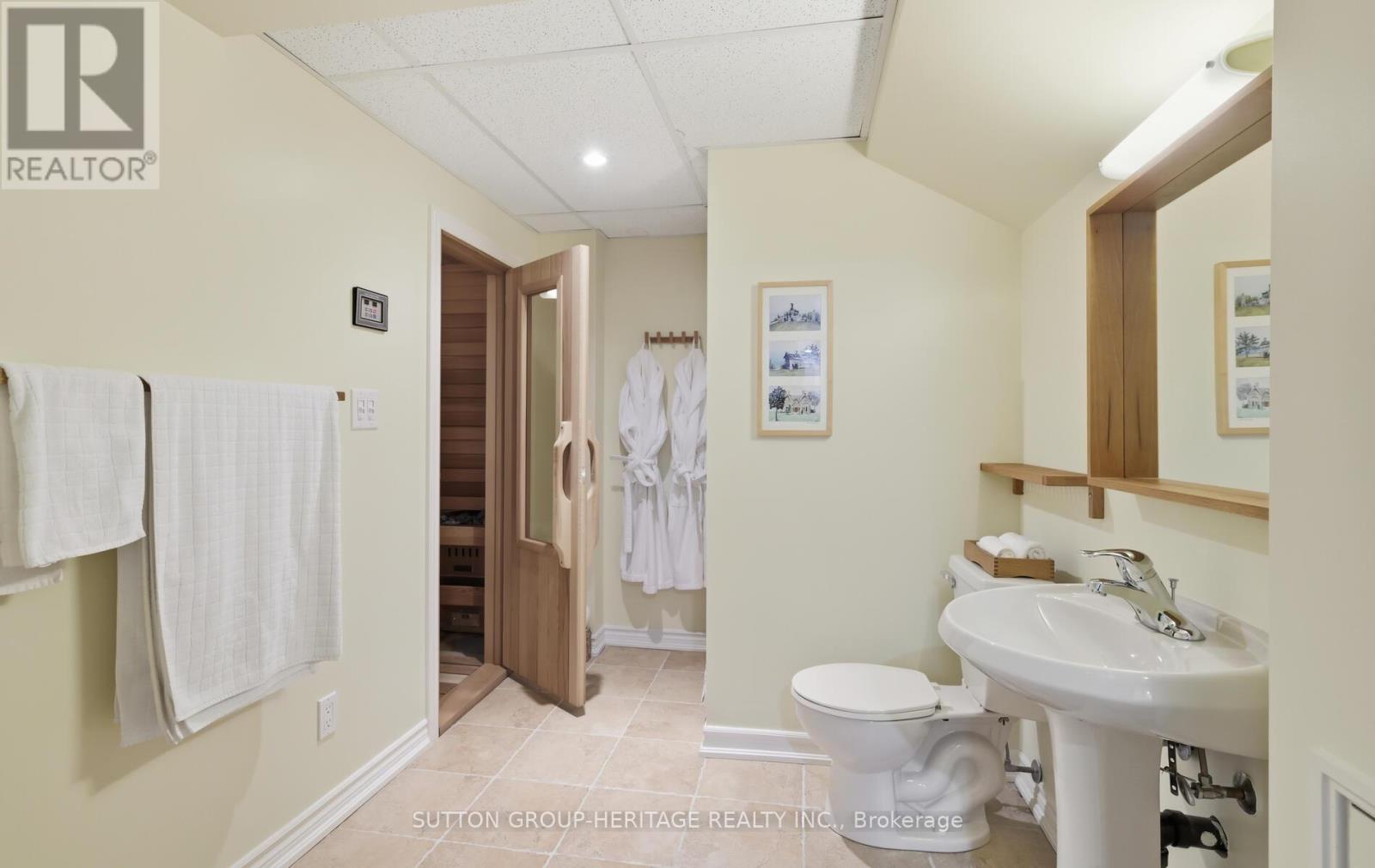 4 Strickland Drive, Ajax, Ontario  L1T 3Y7 - Photo 35 - E12510242