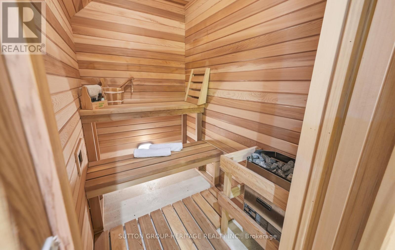 4 Strickland Drive, Ajax, Ontario  L1T 3Y7 - Photo 36 - E12510242