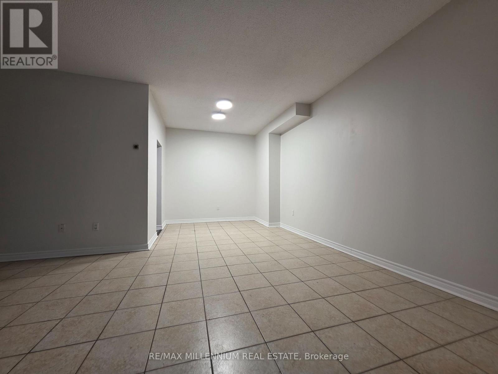 102 - 175 Hilda Avenue, Toronto, Ontario M2M 1V8 - Photo 3 - C12510084