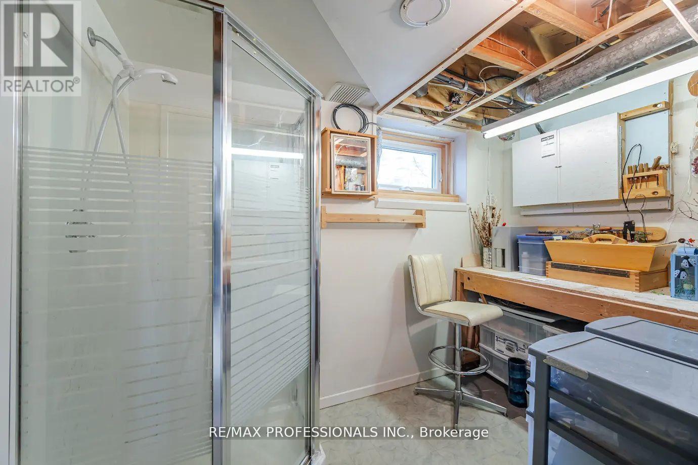 77 Bedford Park Avenue, Richmond Hill, Ontario L4C 2N9 - Photo 29 - N12510170