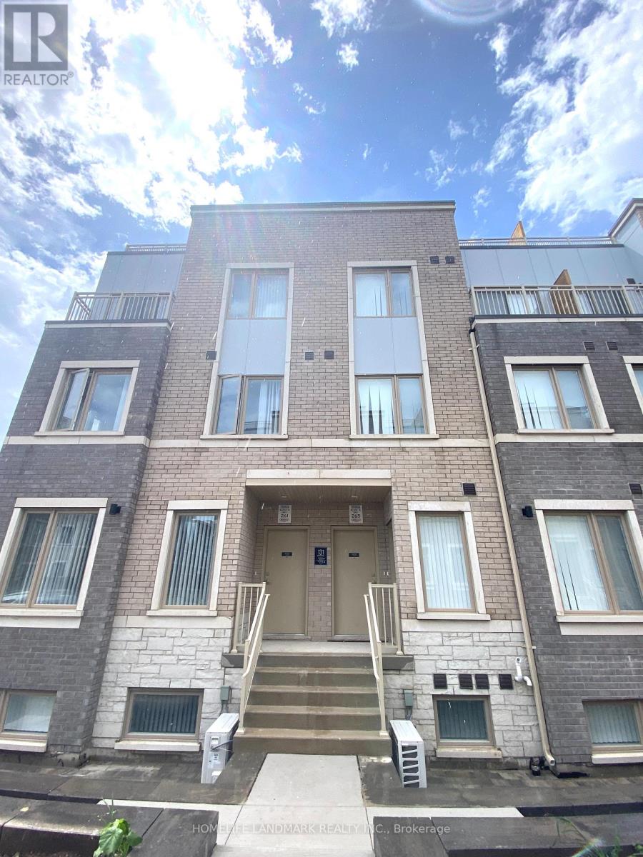 TH223 - 131 HONEYCRISP CRESCENT, Vaughan, Ontario