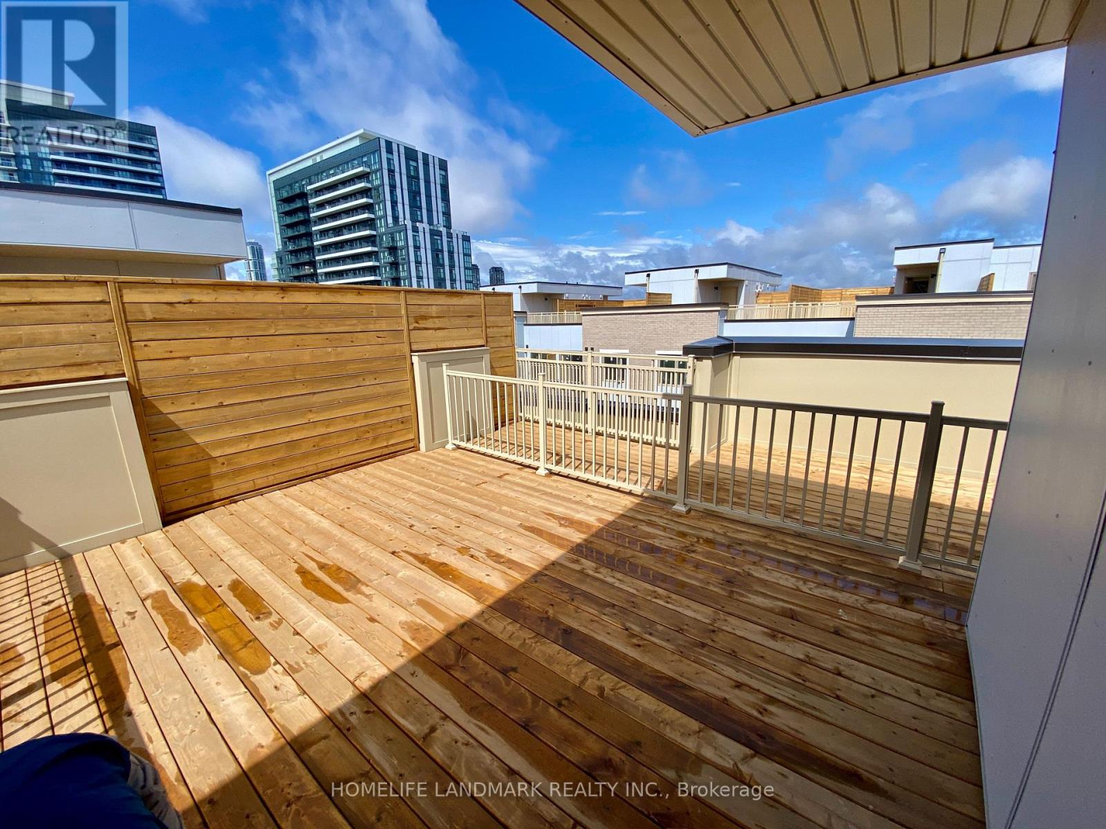 Th223 - 131 Honeycrisp Crescent, Vaughan, Ontario  L4K 0N7 - Photo 13 - N12510172