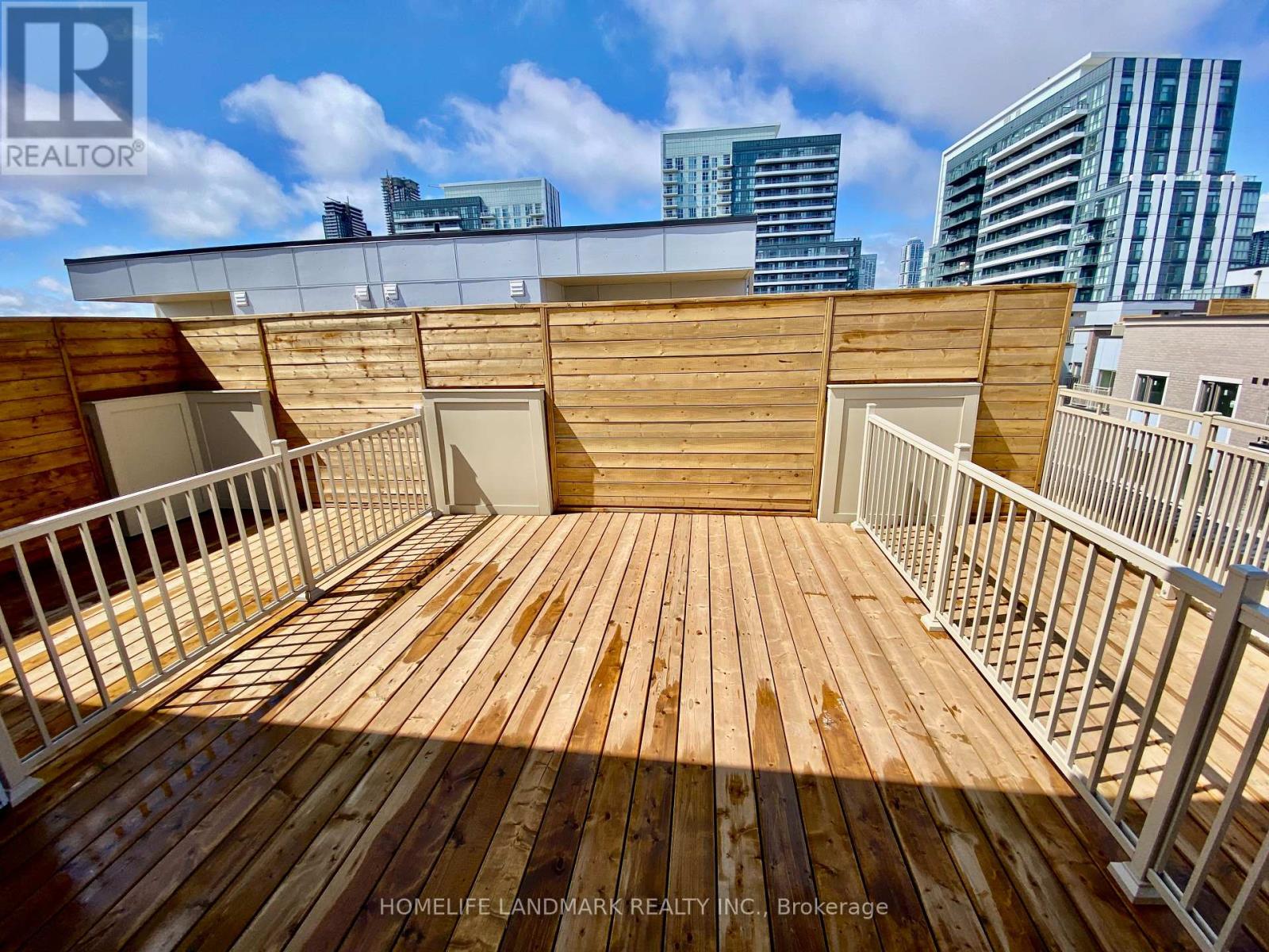 Th223 - 131 Honeycrisp Crescent, Vaughan, Ontario  L4K 0N7 - Photo 14 - N12510172