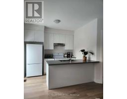 COACH HOUSE - 9416 BAYVIEW AVENUE, Richmond Hill, Ontario