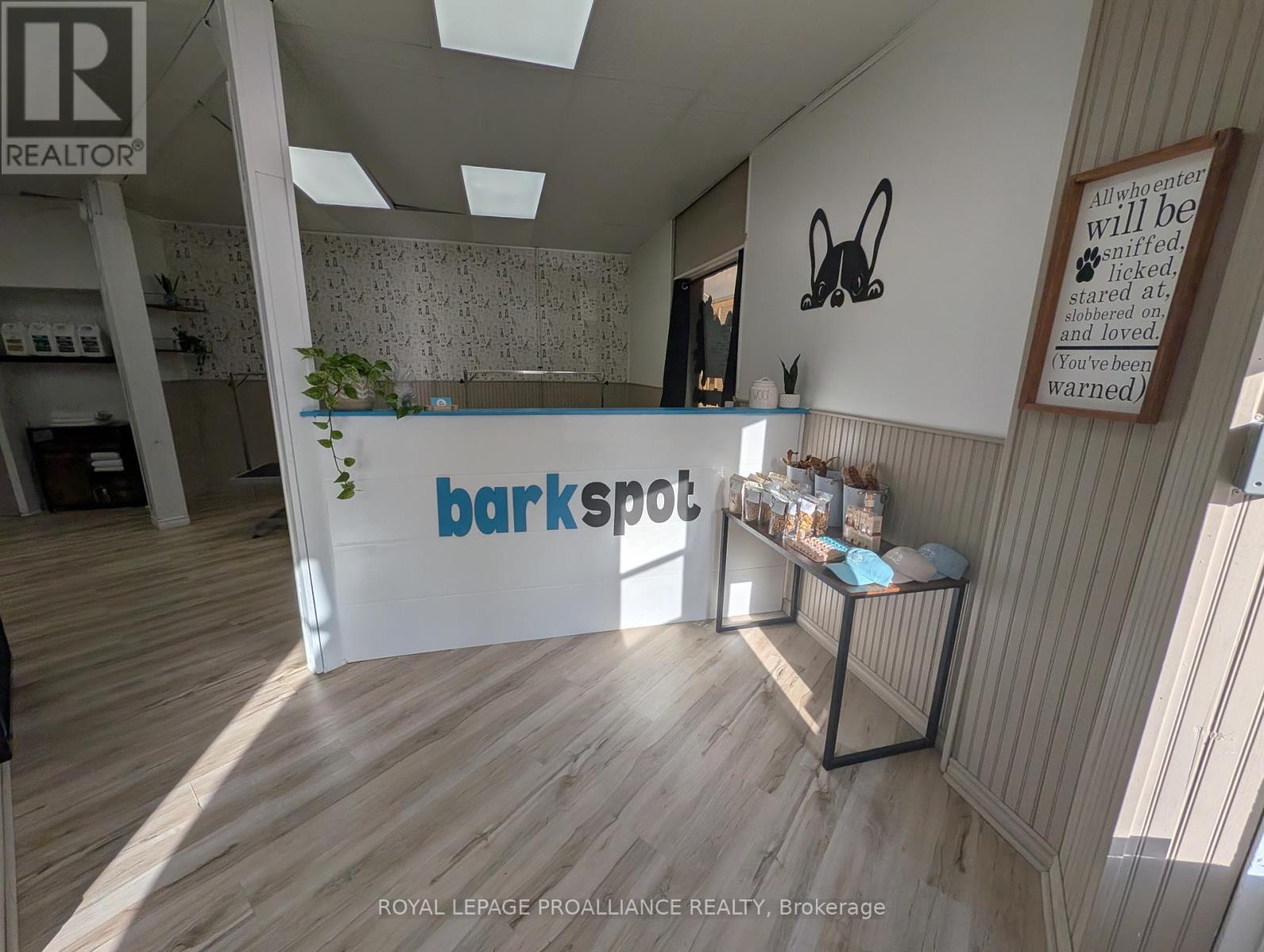 Front Unit - 48 King Street Nw, Quinte West, Ontario K8V 3V8 - Photo 3 - X12507418