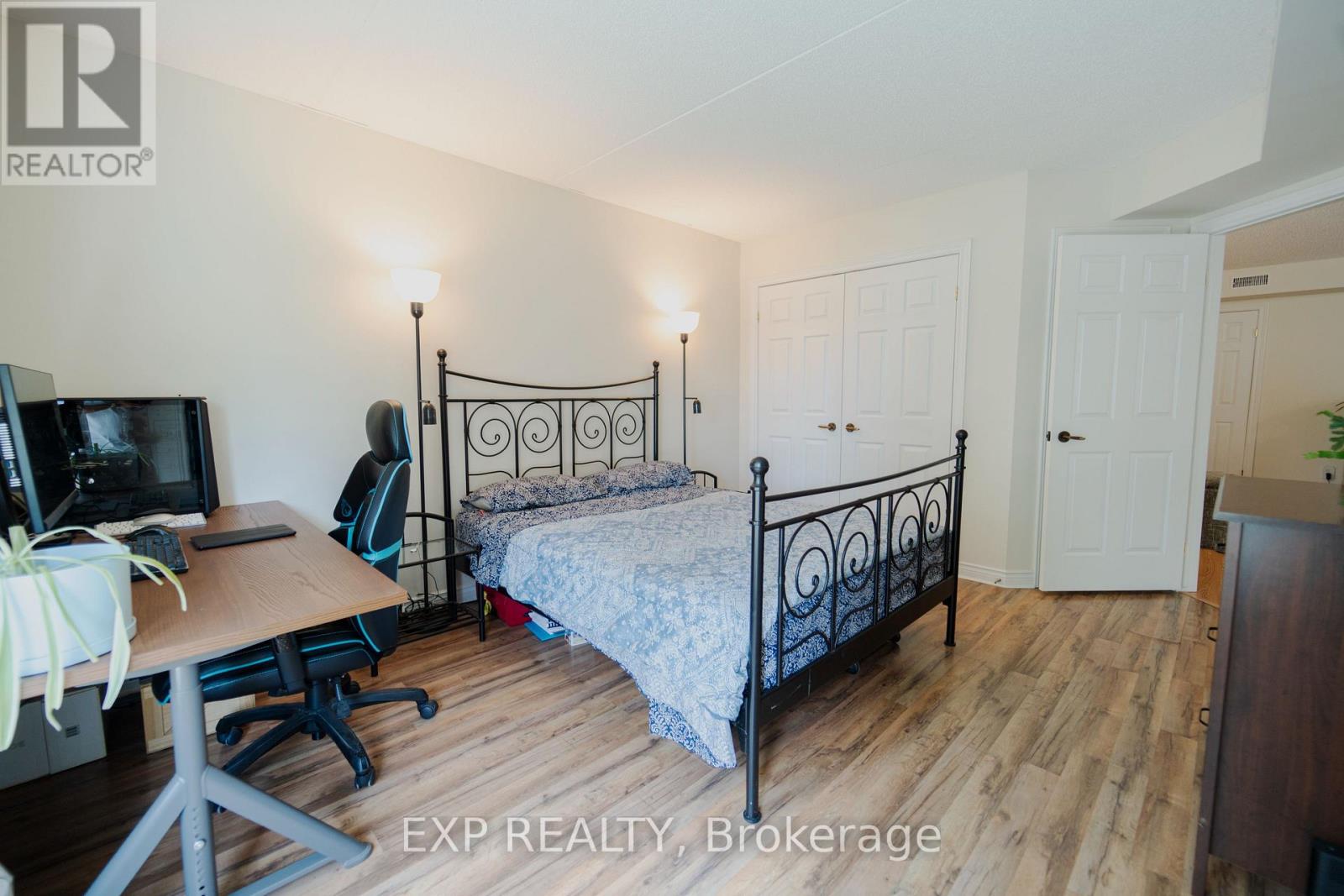 124 - 2010 Cleaver Avenue, Burlington (Headon), Ontario L7M 4C1 - Photo 12 - W12510150