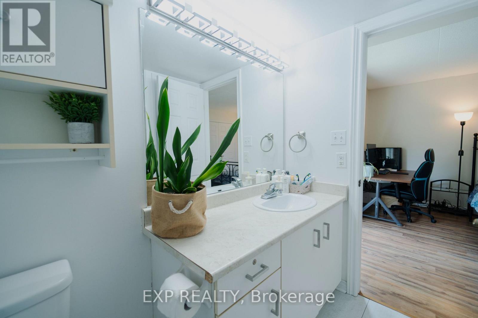 124 - 2010 Cleaver Avenue, Burlington (Headon), Ontario L7M 4C1 - Photo 15 - W12510150