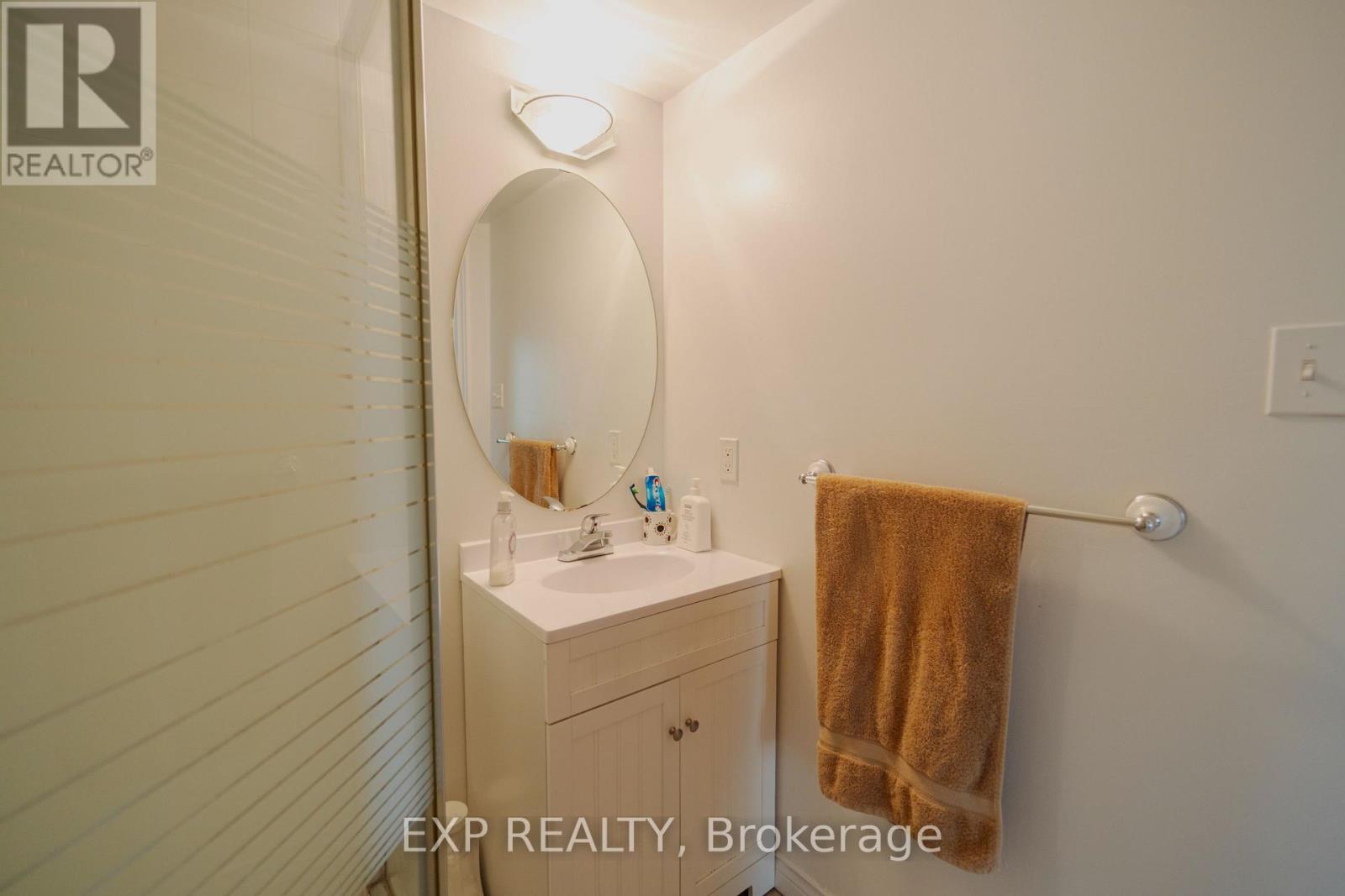 124 - 2010 Cleaver Avenue, Burlington (Headon), Ontario L7M 4C1 - Photo 17 - W12510150