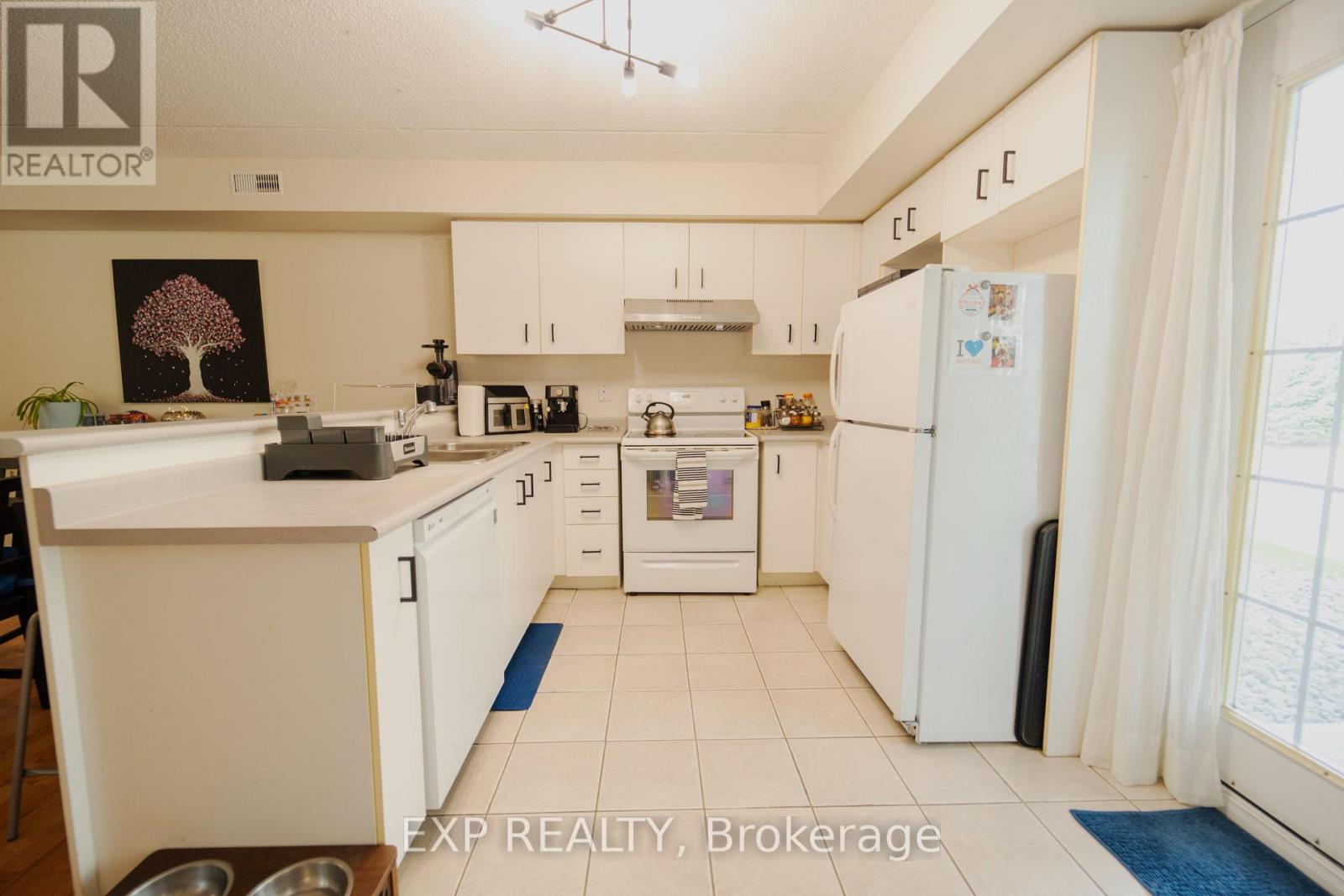 124 - 2010 Cleaver Avenue, Burlington (Headon), Ontario L7M 4C1 - Photo 9 - W12510150