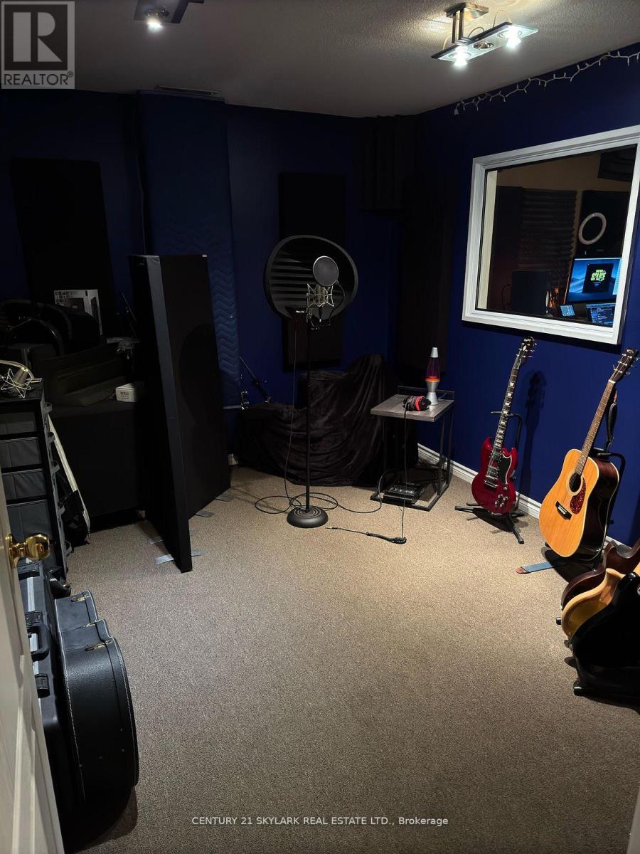 17 - 75 Rosedale Avenue W, Brampton, Ontario  L6X 4H4 - Photo 6 - W12510178