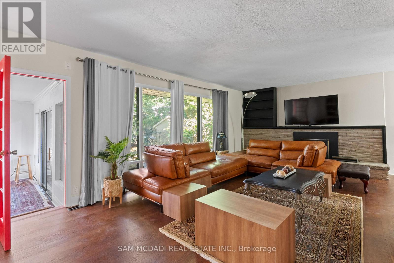 415 Country Club Crescent, Mississauga (Clarkson), Ontario  L5J 2P9 - Photo 17 - W12510196