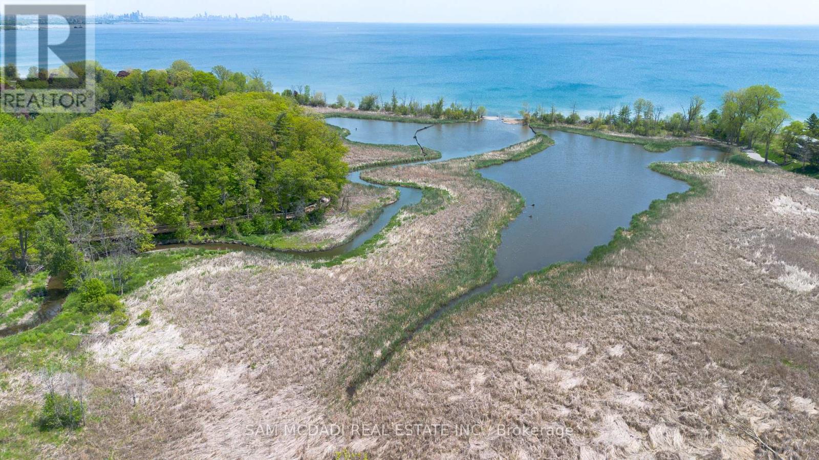 415 Country Club Crescent, Mississauga (Clarkson), Ontario  L5J 2P9 - Photo 34 - W12510196