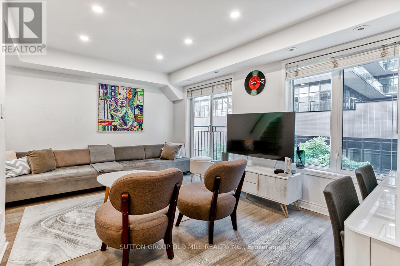 737 - 10 Laidlaw Street, Toronto (South Parkdale), Ontario M6K 1X2 - Photo 11 - W12510214