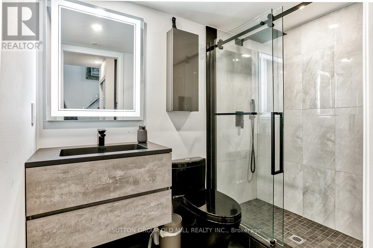 737 - 10 Laidlaw Street, Toronto (South Parkdale), Ontario M6K 1X2 - Photo 16 - W12510214