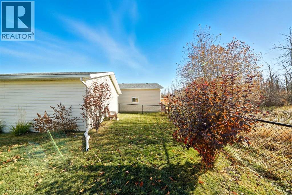 11 Baywood Link, Sylvan Lake, Alberta  T4S 0A8 - Photo 28 - A2265354