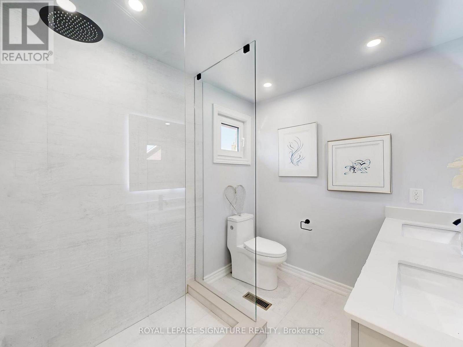 4 Larksmere Court, Markham, Ontario L3R 3R1 - Photo 25 - N12509982