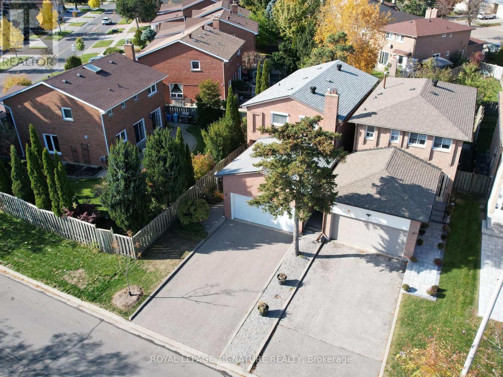 4 Larksmere Court, Markham, Ontario L3R 3R1 - Photo 44 - N12509982