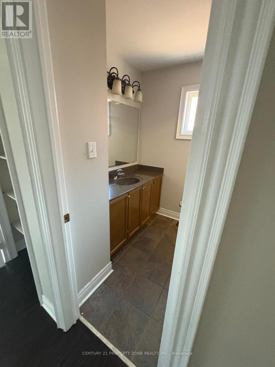 309 Brisdale Drive, Brampton, Ontario L7A 3A1 - Photo 21 - W12482416