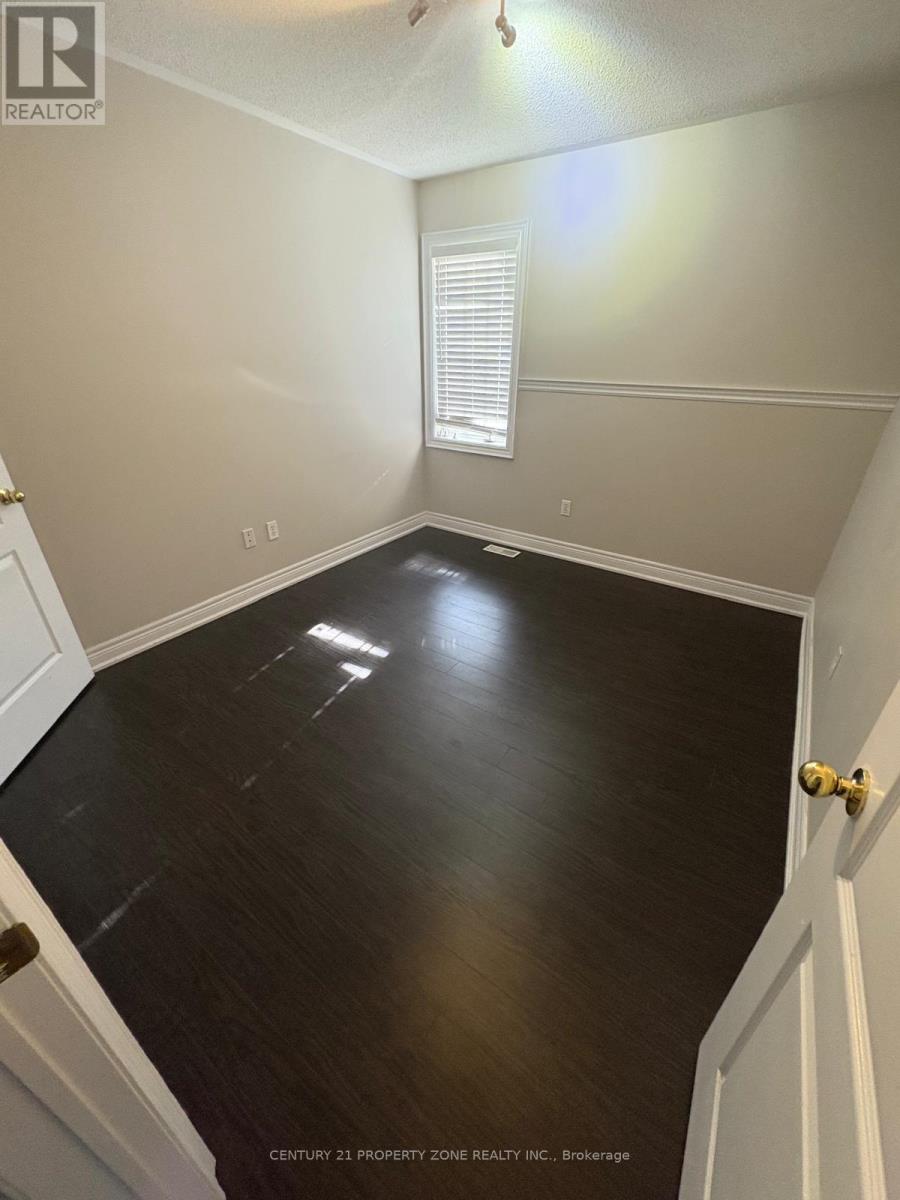 309 Brisdale Drive, Brampton, Ontario L7A 3A1 - Photo 15 - W12482416