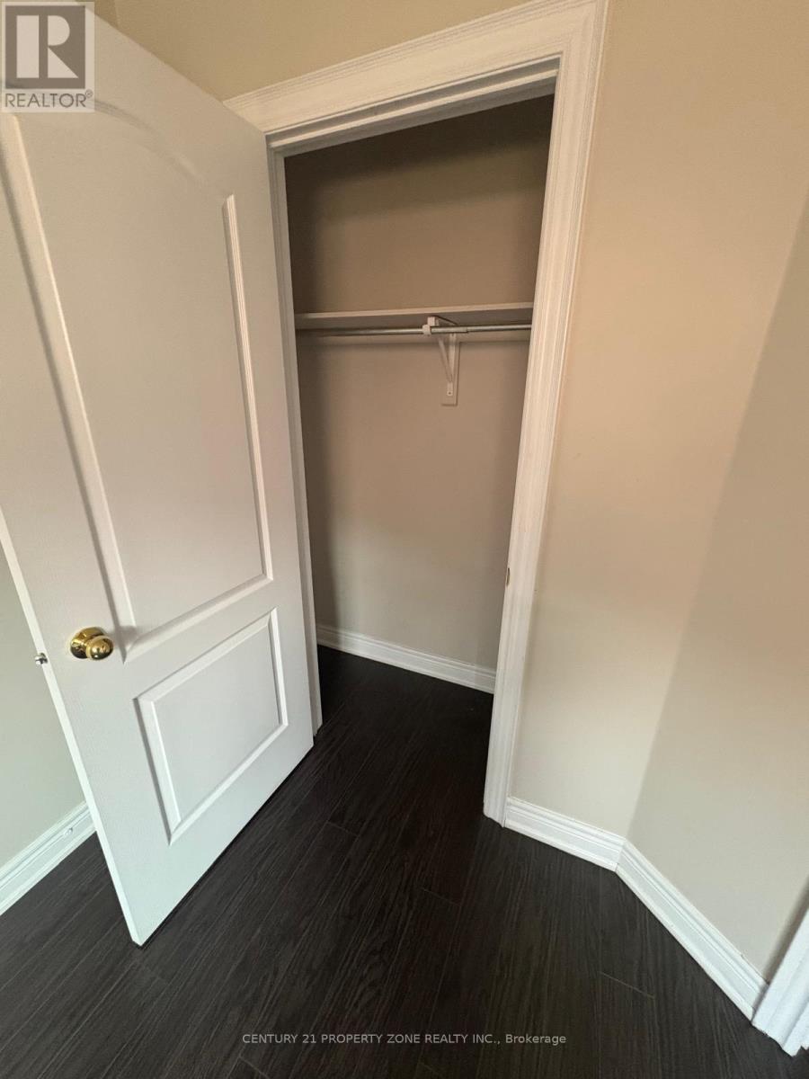 309 Brisdale Drive, Brampton, Ontario L7A 3A1 - Photo 12 - W12482416