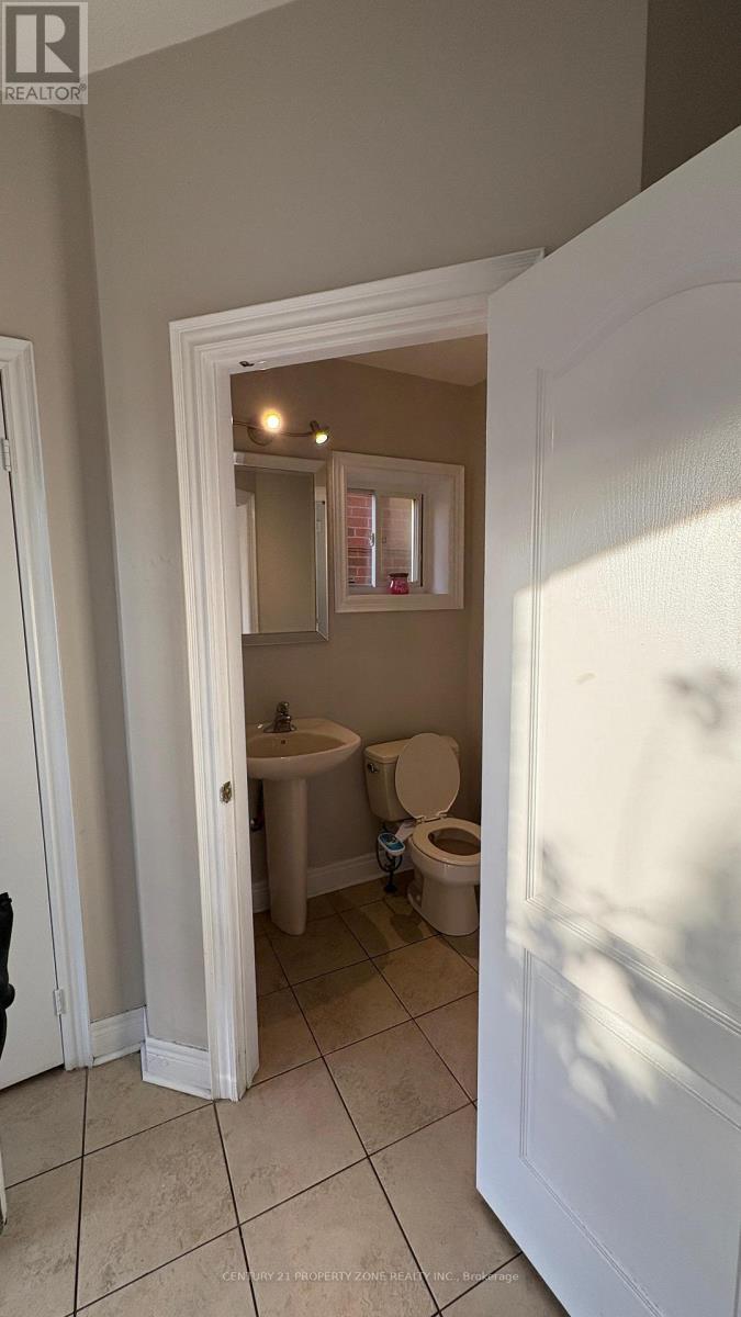 309 Brisdale Drive, Brampton, Ontario L7A 3A1 - Photo 22 - W12482416