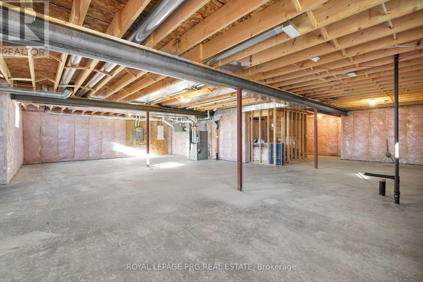 649 Tull Street, Strathroy-Caradoc, Ontario  N0L 1W0 - Photo 38 - X12510146