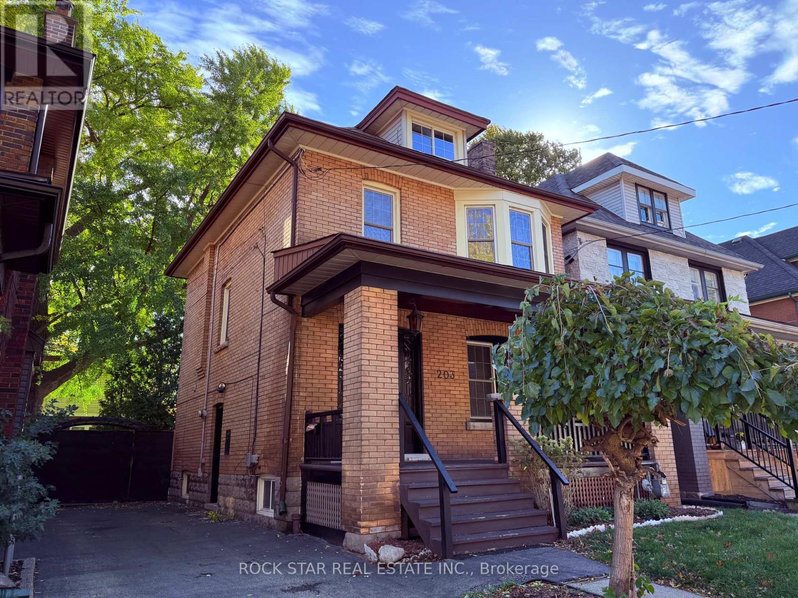 203 FAIRLEIGH AVENUE S, Hamilton, Ontario