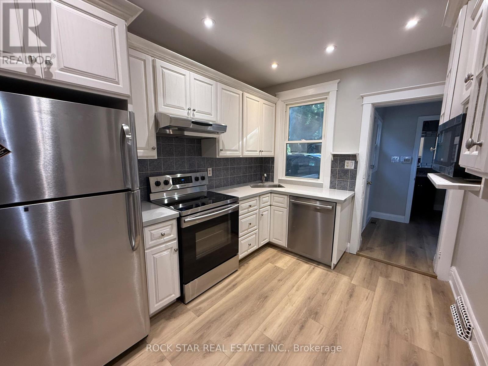 203 Fairleigh Avenue S, Hamilton, Ontario  L8M 2K6 - Photo 10 - X12510194