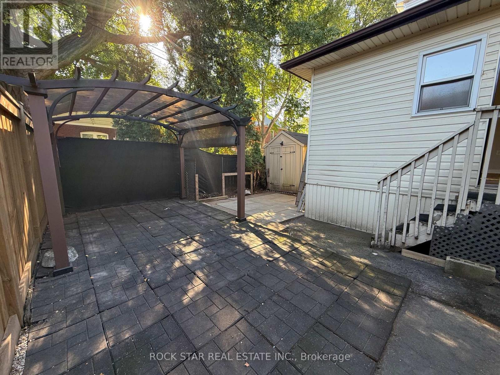 203 Fairleigh Avenue S, Hamilton, Ontario  L8M 2K6 - Photo 13 - X12510194