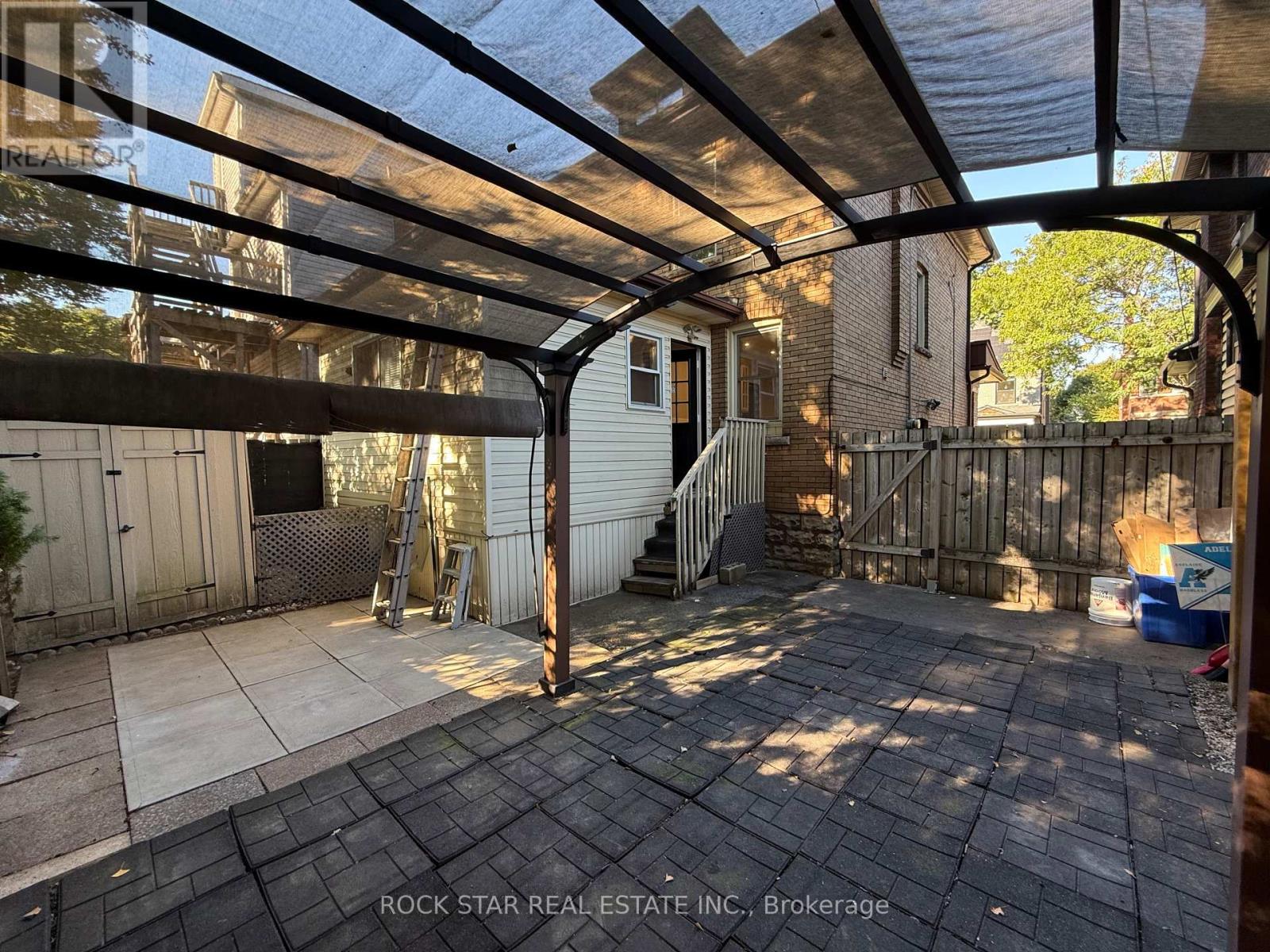 203 Fairleigh Avenue S, Hamilton, Ontario  L8M 2K6 - Photo 15 - X12510194