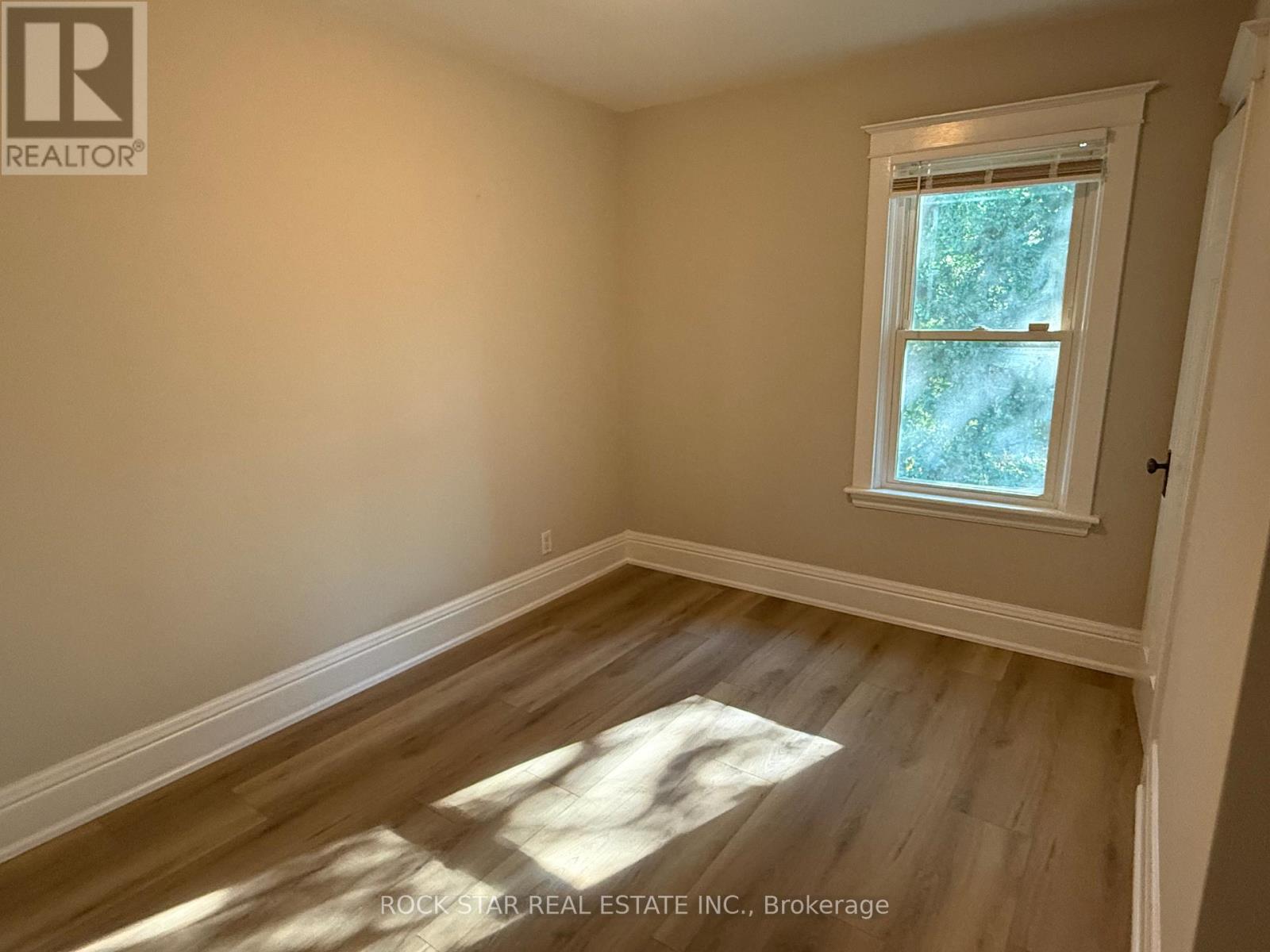 203 Fairleigh Avenue S, Hamilton, Ontario  L8M 2K6 - Photo 21 - X12510194