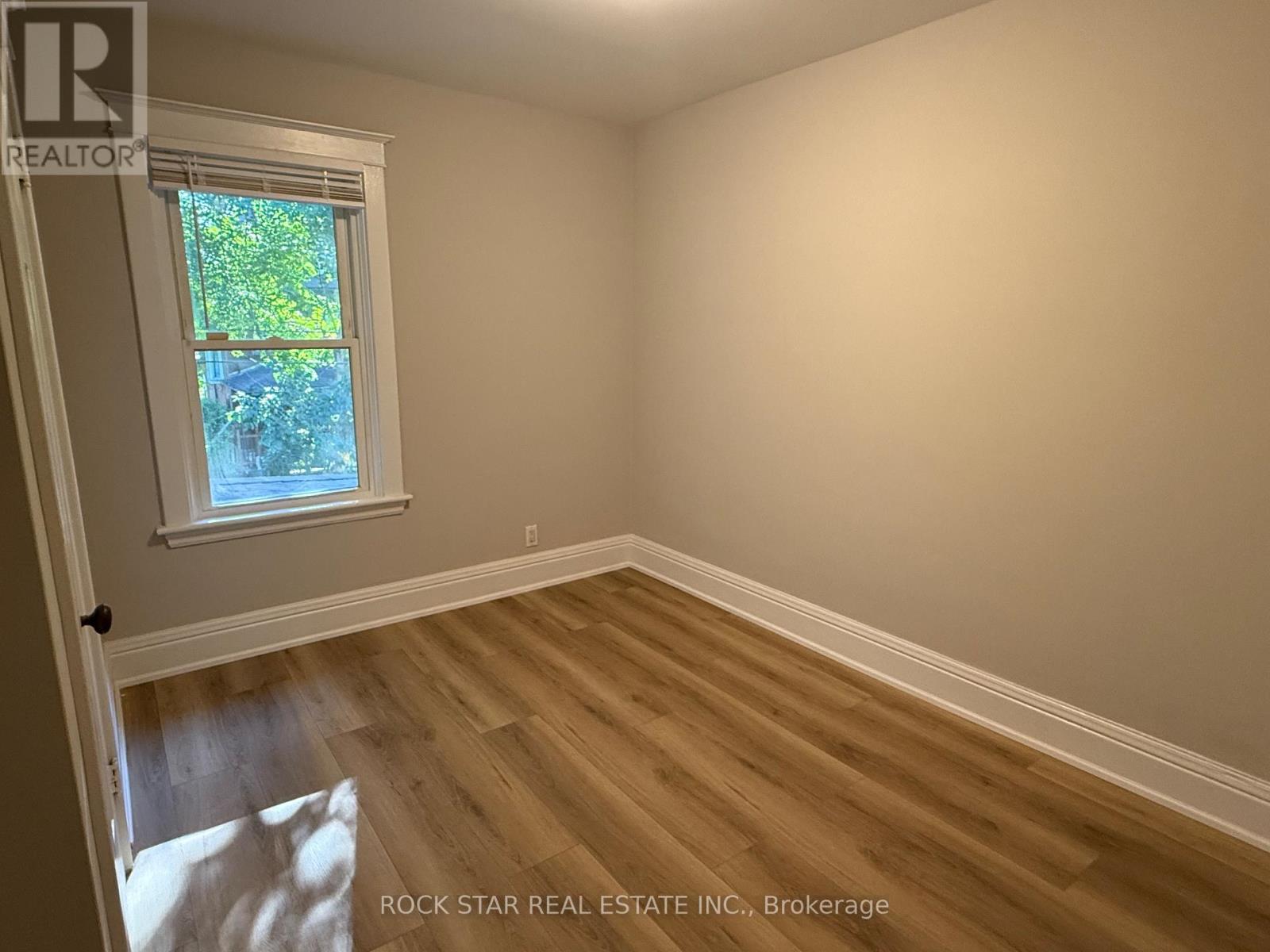 203 Fairleigh Avenue S, Hamilton, Ontario  L8M 2K6 - Photo 22 - X12510194