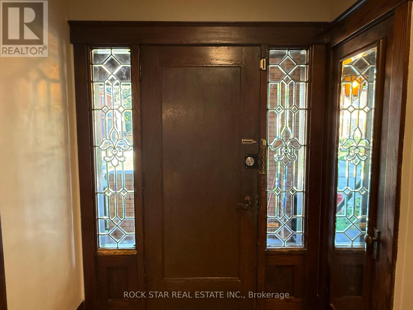 203 Fairleigh Avenue S, Hamilton, Ontario  L8M 2K6 - Photo 5 - X12510194