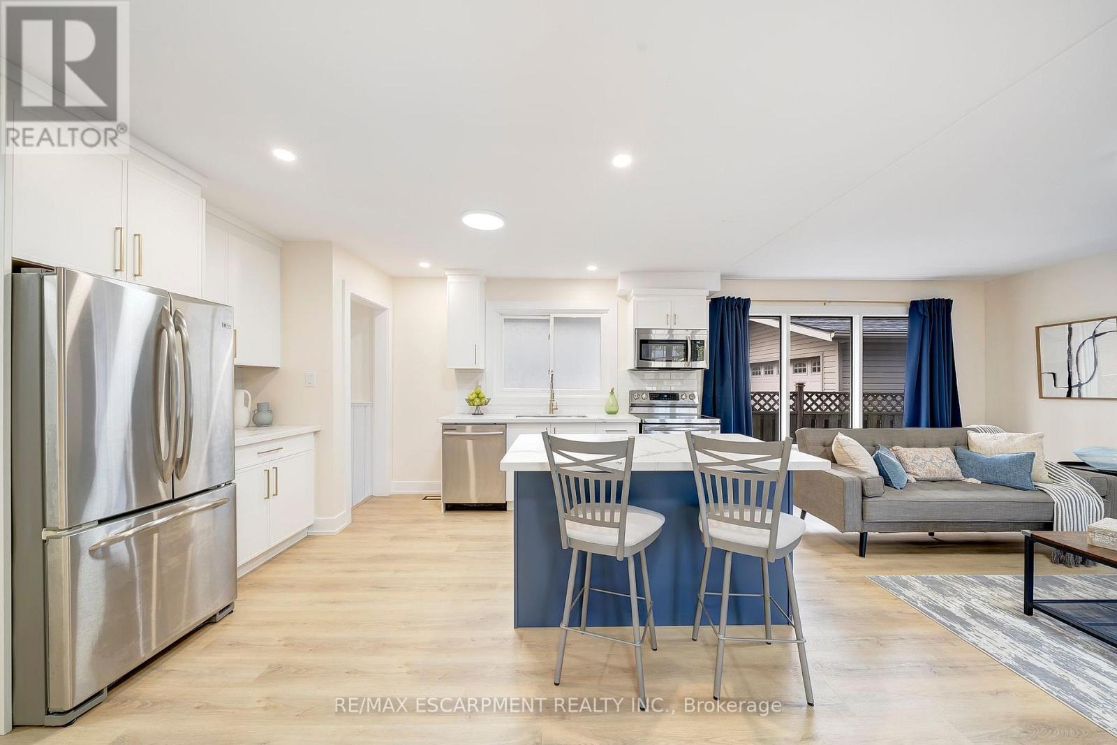 72 West 25th Street, Hamilton, Ontario  L9C 4X2 - Photo 12 - X12510224