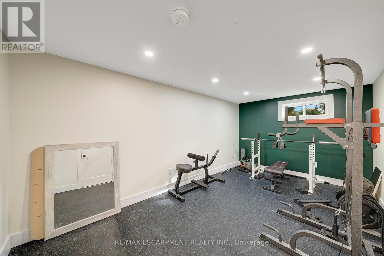 72 West 25th Street, Hamilton, Ontario  L9C 4X2 - Photo 25 - X12510224