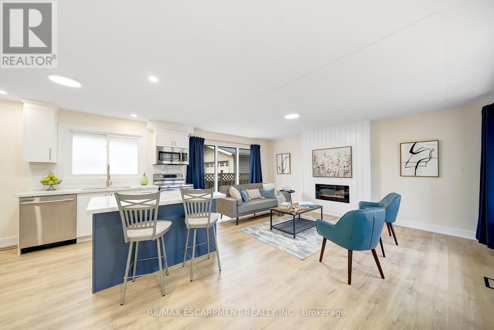 72 West 25th Street, Hamilton, Ontario  L9C 4X2 - Photo 4 - X12510224