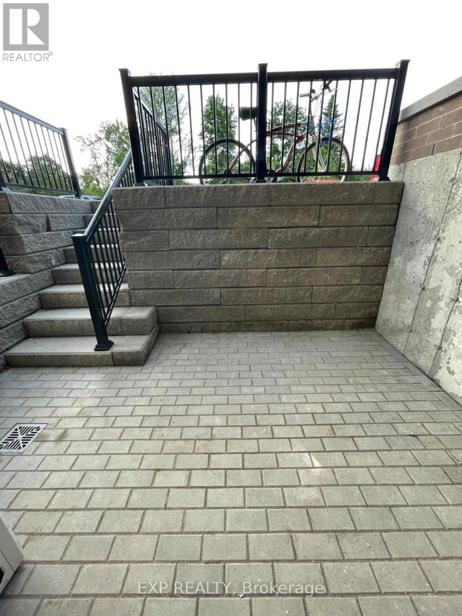 K - 380 Rolling Meadow Crescent, Ottawa, Ontario  K1W 0S1 - Photo 10 - X12510268