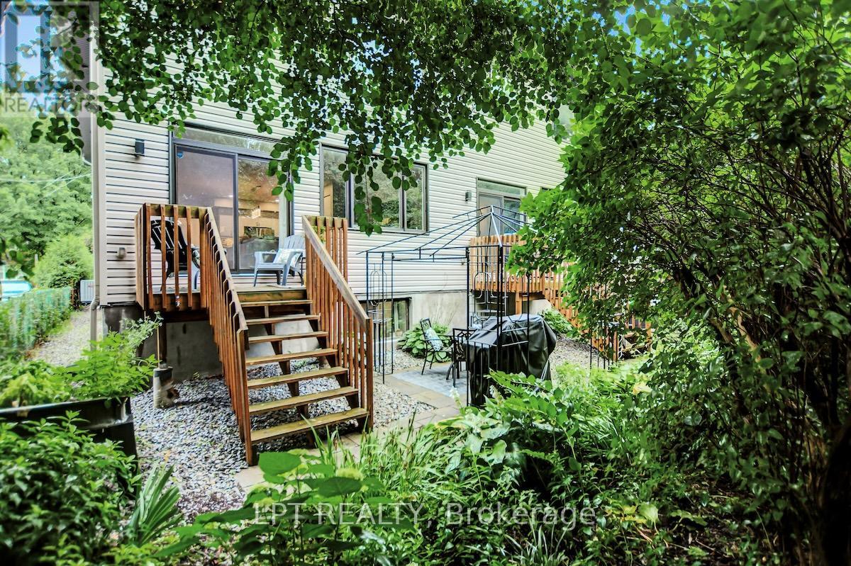 319 Glynn Avenue, Ottawa, Ontario  K1K 1R9 - Photo 49 - X12510292