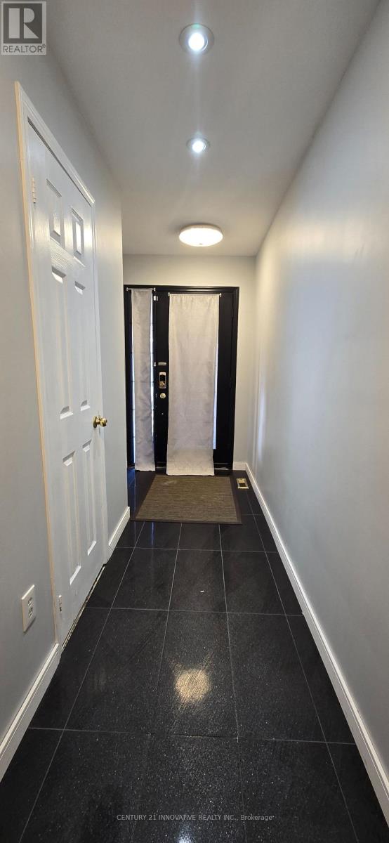 6 Burnsborough Street, Ajax, Ontario L1S 0B6 - Photo 2 - E12508498