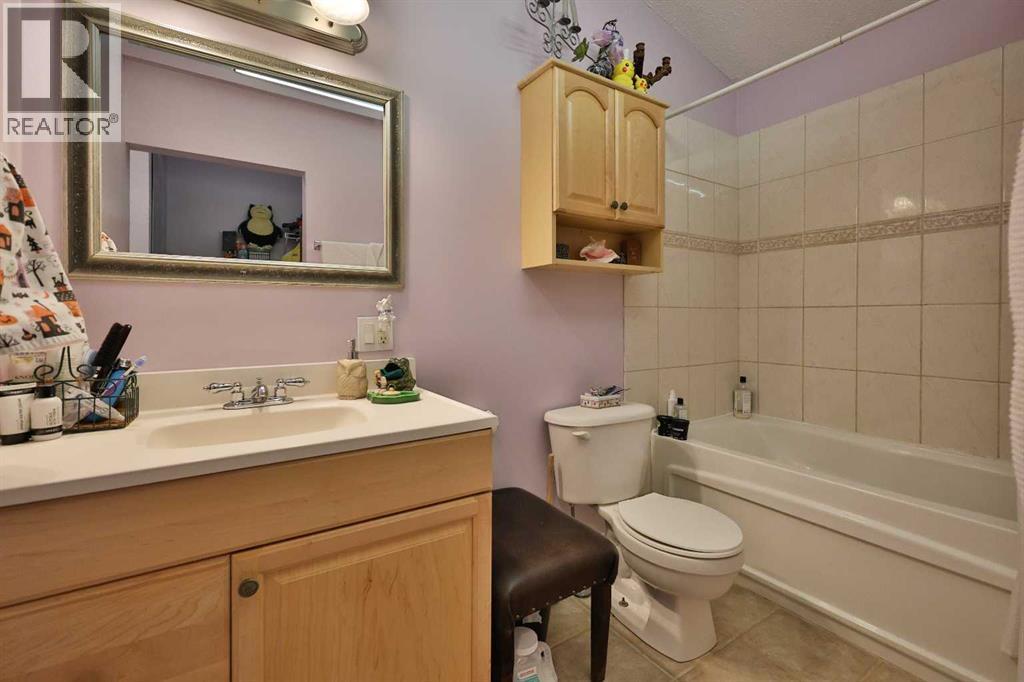 361 W 300 N, Raymond, Alberta  T0K 2S0 - Photo 22 - A2267069