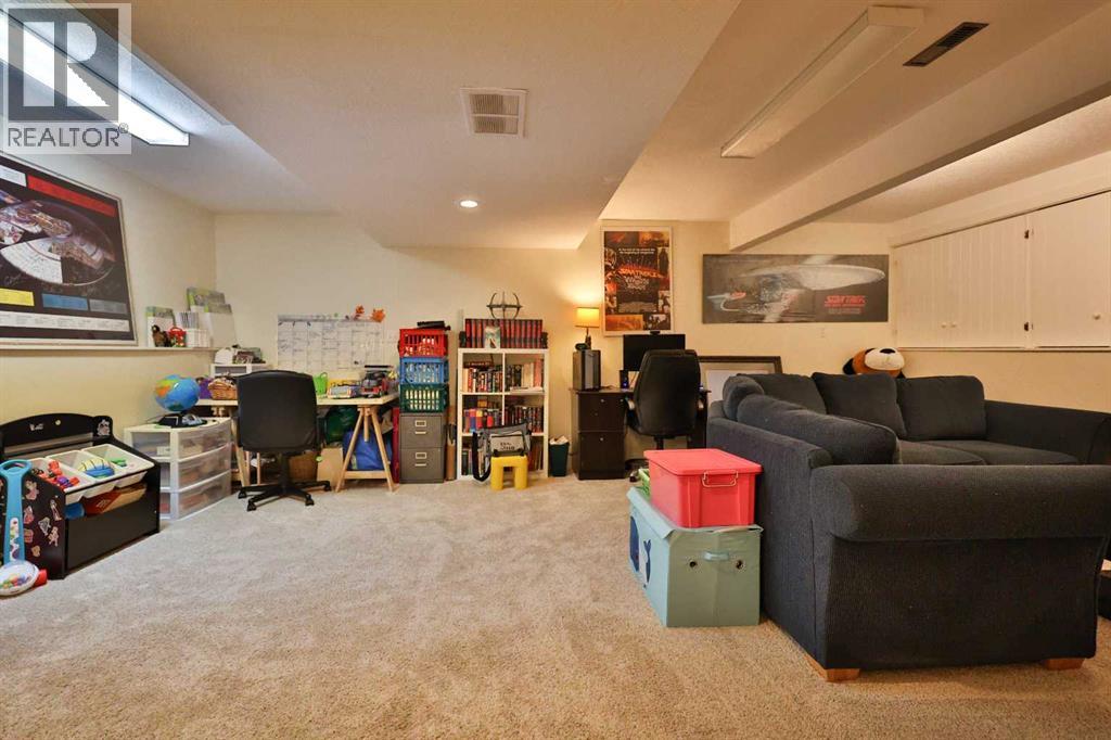 361 W 300 N, Raymond, Alberta  T0K 2S0 - Photo 29 - A2267069