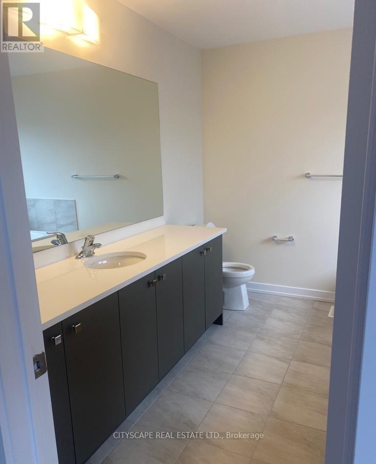 27 Wintergreen Crescent, Haldimand, Ontario N3W 0H9 - Photo 12 - X12509272