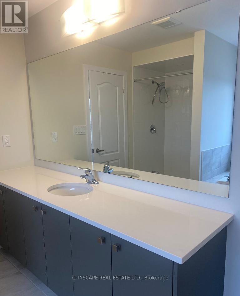 27 Wintergreen Crescent, Haldimand, Ontario N3W 0H9 - Photo 14 - X12509272