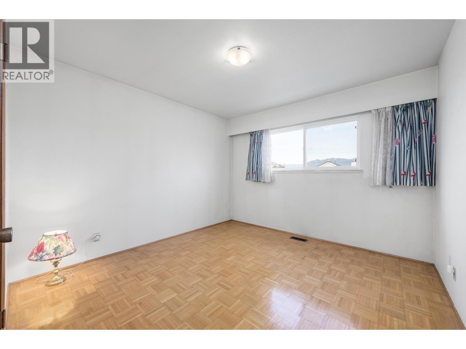 3220 E 19th Avenue, Vancouver, British Columbia  V5M 2T3 - Photo 15 - R3064531