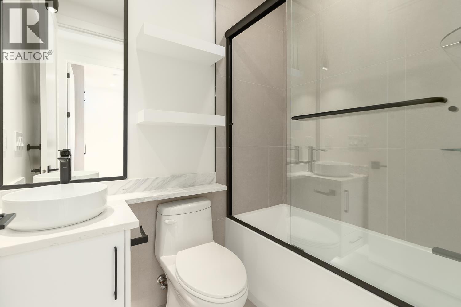 1 2658 Dundas Street, Vancouver, British Columbia  V5K 1P9 - Photo 23 - R3064771