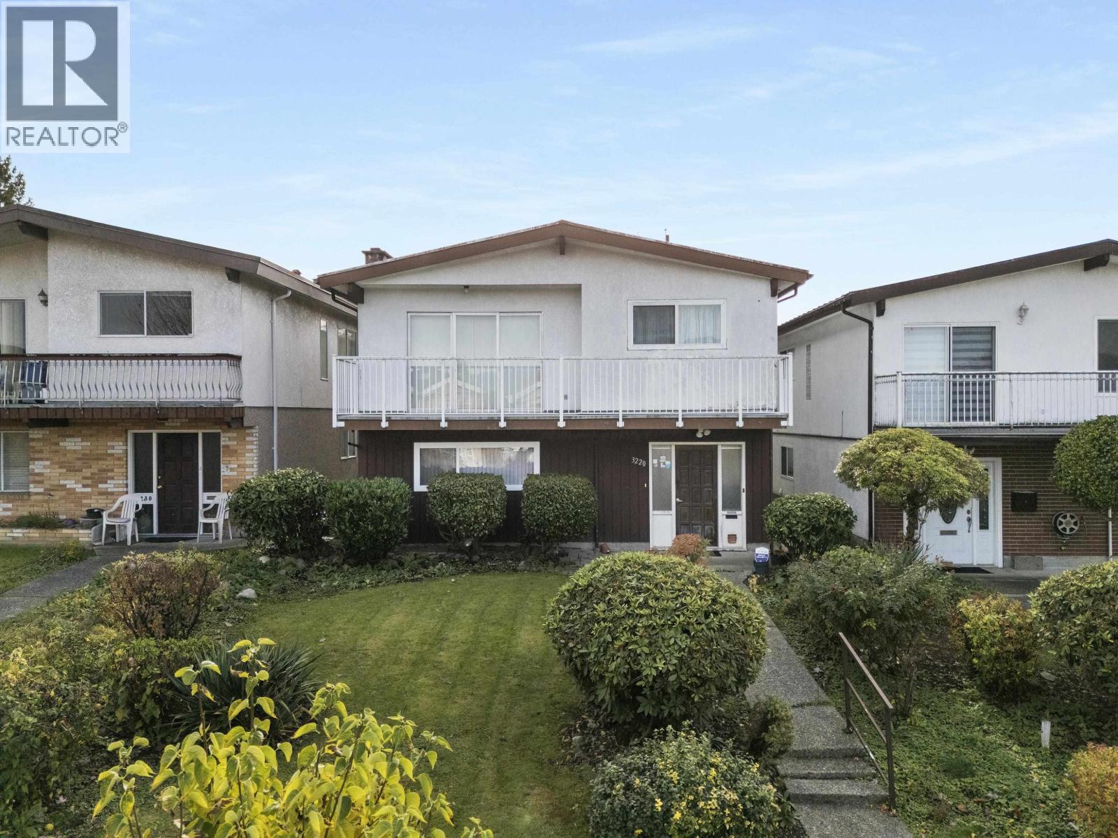 3220 E 19th Avenue, Vancouver, British Columbia  V5M 2T3 - Photo 1 - R3064531