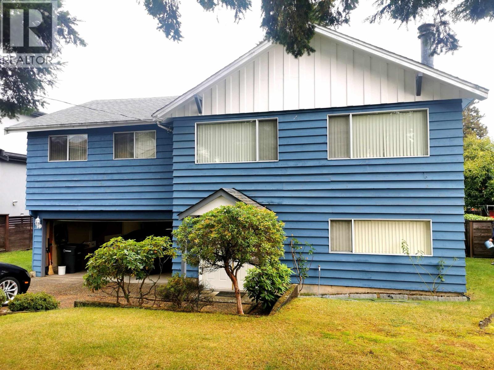 5761 Sprott Street, Burnaby, British Columbia V5G 1T8 - Photo 2 - R3064782