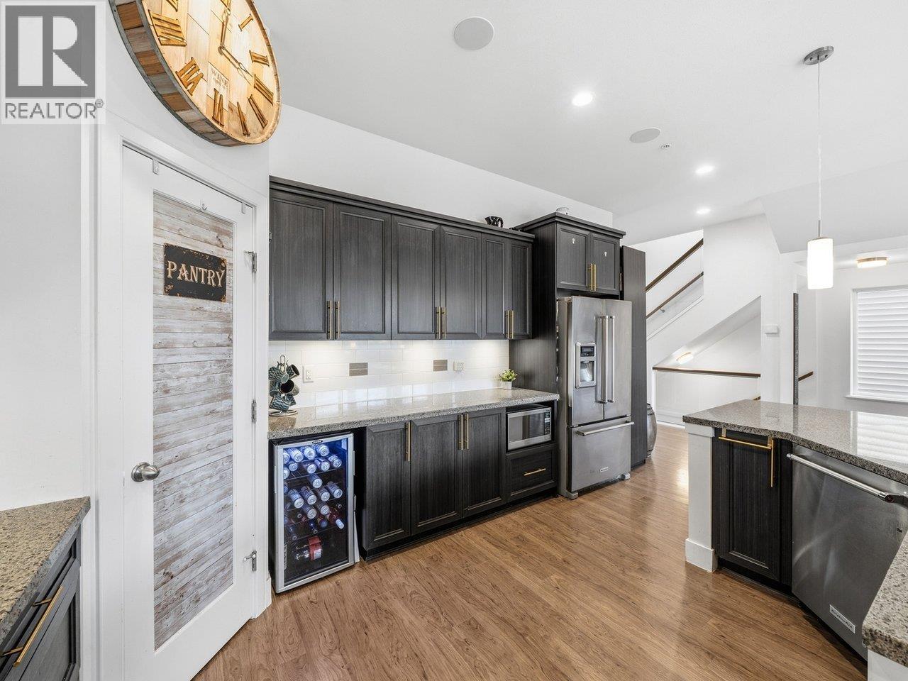 10511 Mceachern Street, Maple Ridge, British Columbia V2W 0H8 - Photo 8 - R3064786