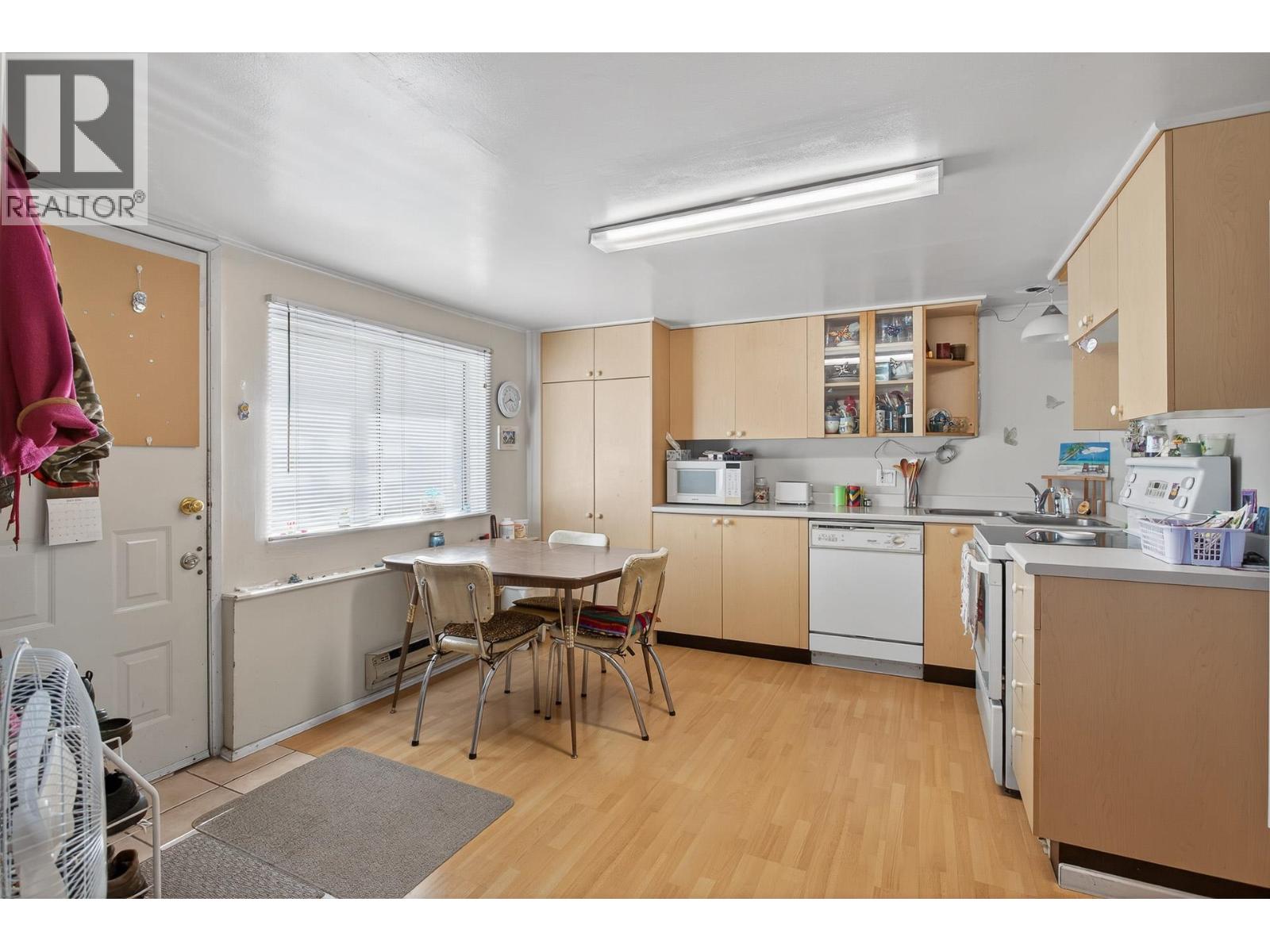 226 Nelson Street, Coquitlam, British Columbia V3K 4M9 - Photo 10 - R3064811